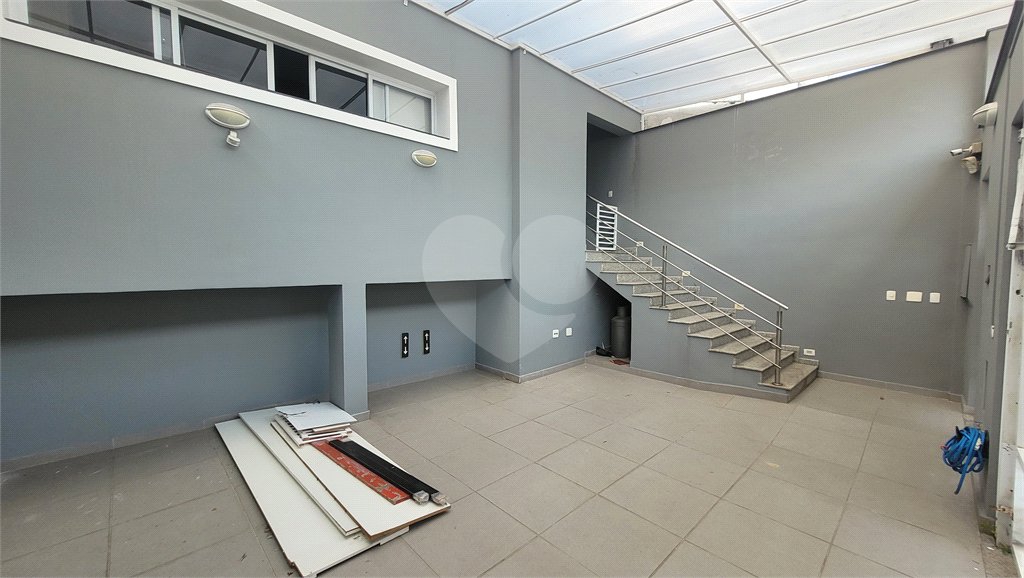 Casa Térrea à venda com 5 quartos, sendo 2 suítes, em Água Fria, São Paulo, SP