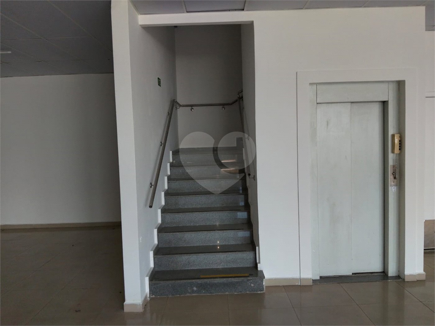 Salão para alugar em Cocaia, Guarulhos, SP