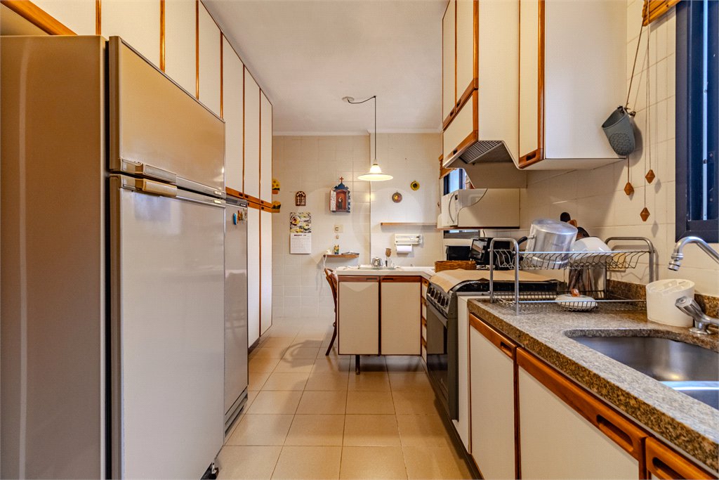 Apartamento à venda com 3 quartos, sendo 2 suítes, em Campo Belo, São Paulo, SP