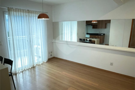 Duplex à venda com 2 quartos em Moema, São Paulo, SP