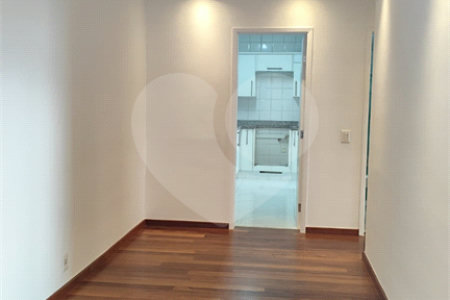 Apartamento à venda com 3 quartos, sendo 1 suíte, em Vila Guarani (z Sul), São Paulo, SP