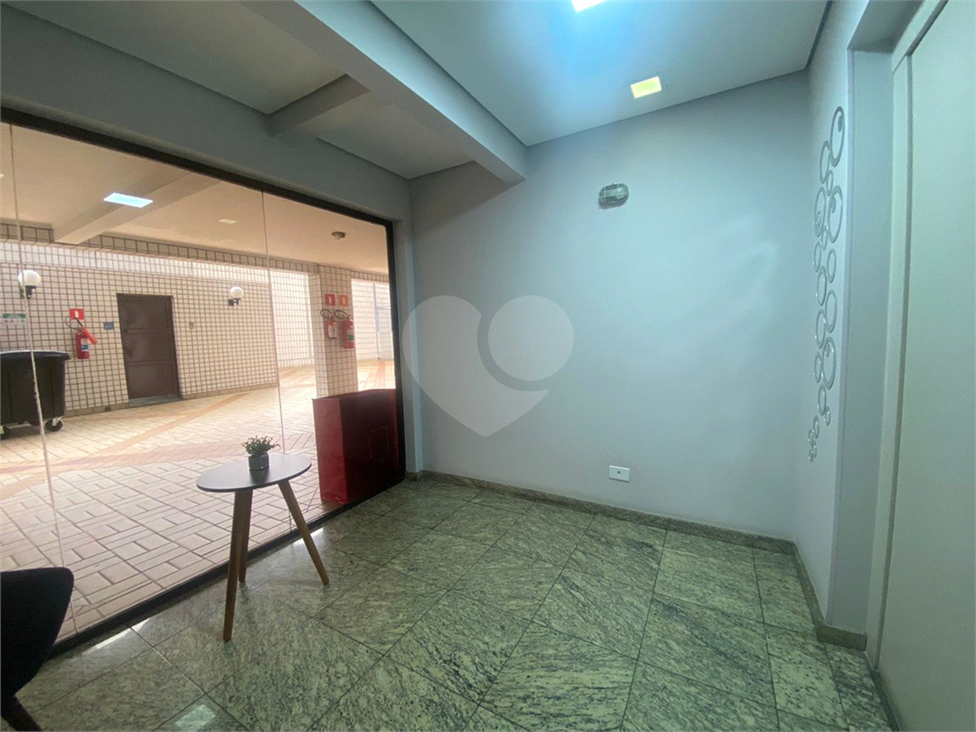 Apartamento à venda com 3 quartos, sendo 1 suíte, em Vila Guilherme, São Paulo, SP