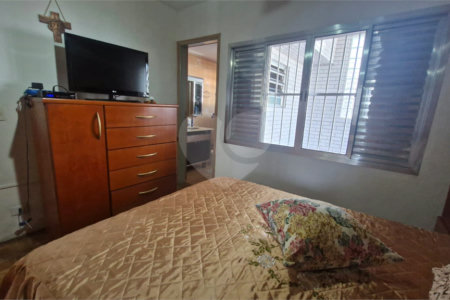Sobrado à venda com 3 quartos, sendo 1 suíte, em Vila Santana, São Paulo, SP