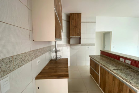 Casa à venda com 3 quartos, sendo 1 suíte,  em Jardim Jamaica, Ponta Porã, MS