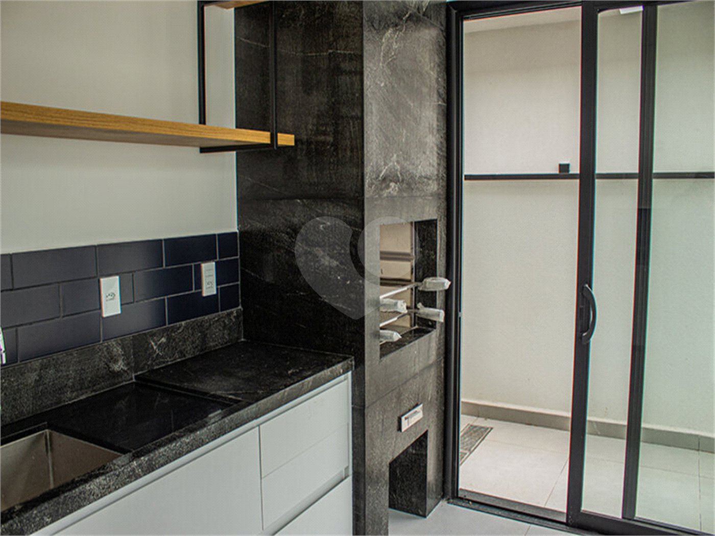 Casa à venda com 3 suítes no condomínio Residencial Central Parque, Salto - SP