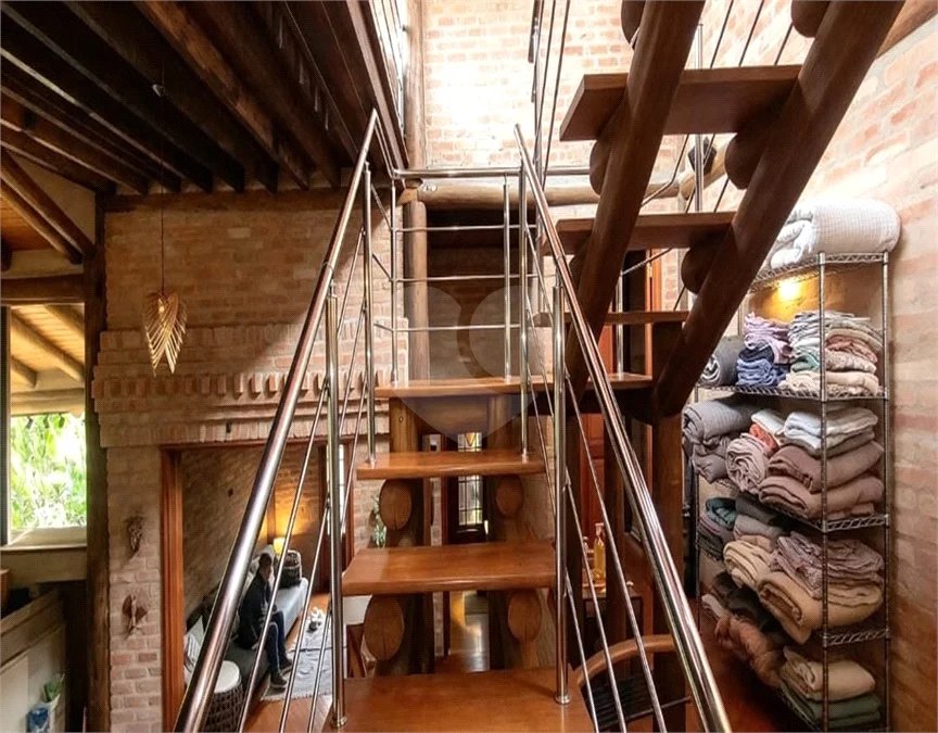 Casa à venda ou para alugar com 5 suítes no condomínio Cantareira, Mairiporã - SP
