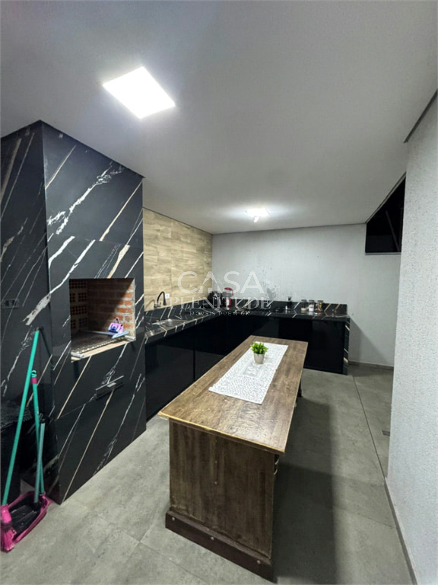 Casa em condomínio à venda com 2 quartos, sendo 1 suíte, em Horto Florestal, Sorocaba, SP