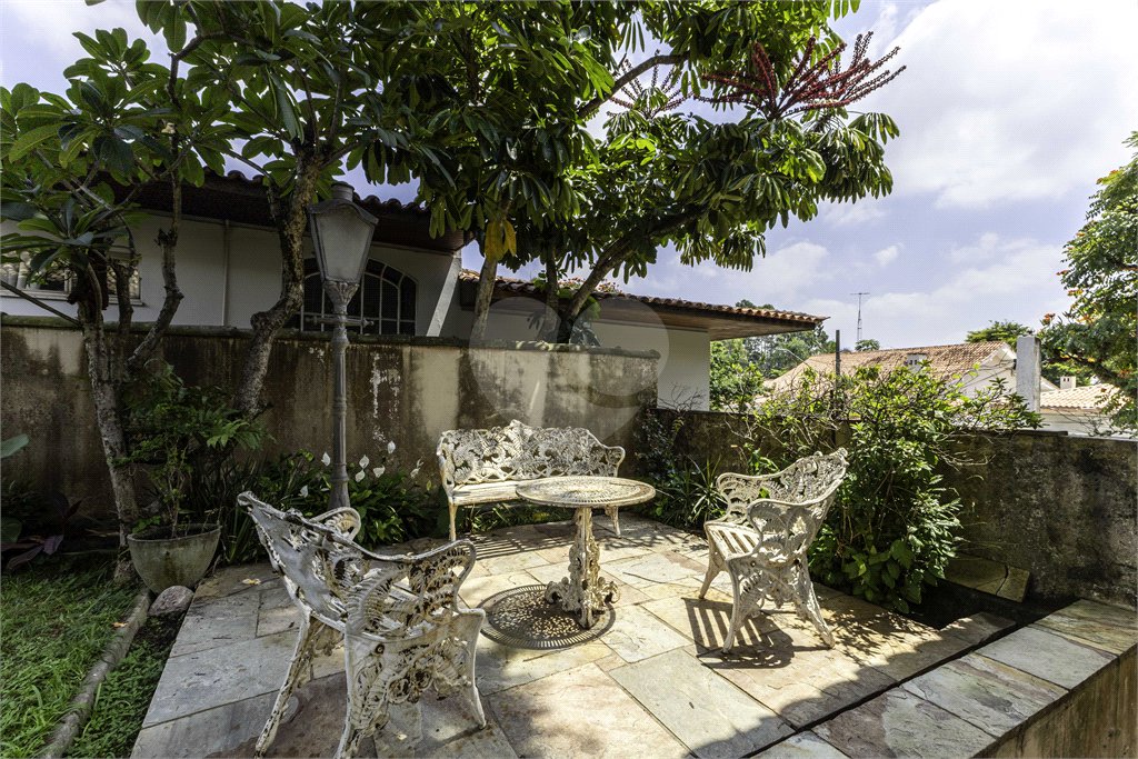 Casa à venda ou para alugar com 4 quartos, sendo 2 suítes, em Jardim Leonor, São Paulo, SP