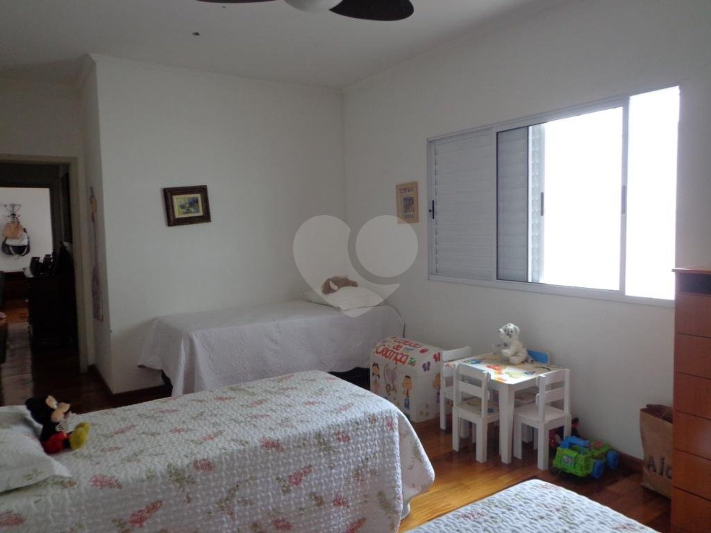 Sobrado à venda com 4 quartos, sendo 2 suítes, em Jardim São Bento, São Paulo, SP