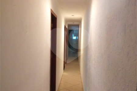Sobrado à venda com 3 quartos, sendo 1 suíte, em Jardim Cruz do Corisco, São Paulo, SP