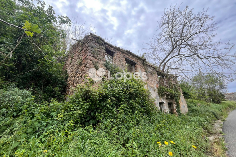 Terreno à venda em San Lucido, Cosenza, Itália – 1.700 m² e vista para o mar