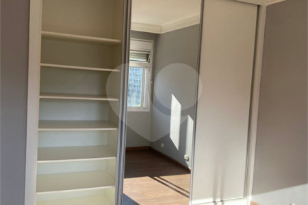 Apartamento à venda com 3 quartos em Vila Mariana, São Paulo, SP