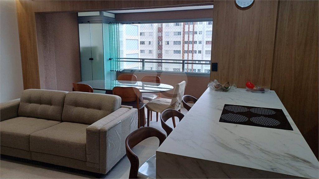 Apartamento a venda na Saúde 2 dormitórios com 2 vagas de garagem demarcadas. Aceita e estuda Permuta.