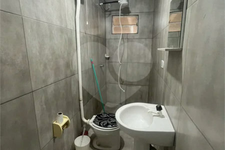 Casa de fundos para locação Jardim Juscelino Kubitschek