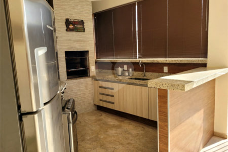 Casa térrea para venda em Araraquara/SP.