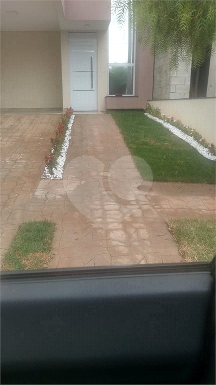 Casa à venda com 3 quartos, sendo 1 suíte, no condomínio Terras da Estância, Paulínia - SP