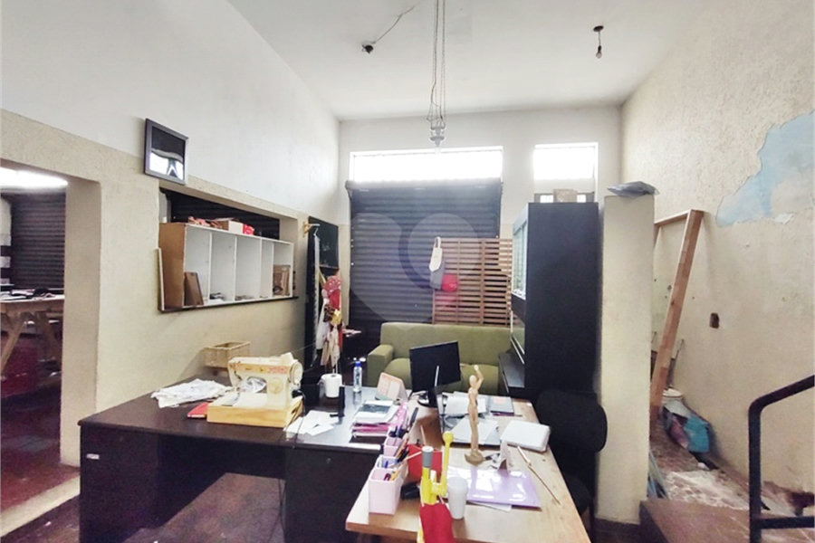 Prédio à venda com 4 quartos, sendo 1 suíte, em Tremembé, São Paulo, SP
