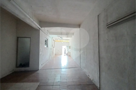 Casa à venda com 3 quartos, sendo 1 suíte, em Jardim Santo Elias, São Paulo, SP