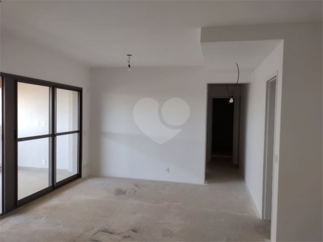Apartamento à venda com 2 quartos, sendo 1 suíte,  em Santo Amaro, São Paulo, SP