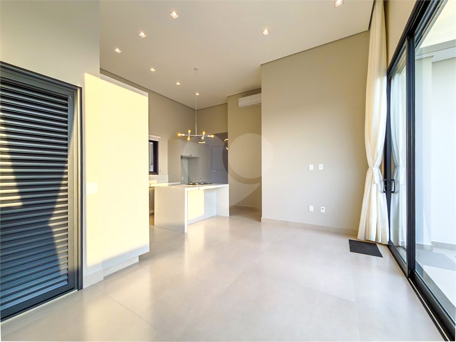 Casa à venda com 3 suítes no condomínio Residencial Dona Maria Candida, Indaiatuba - SP