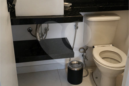 Apartamento à venda ou para alugar com 2 quartos, sendo 1 suíte,  em Lapa, São Paulo, SP