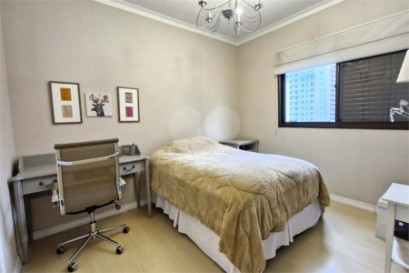 Apartamento à venda com 4 suítes em Moema, São Paulo, SP