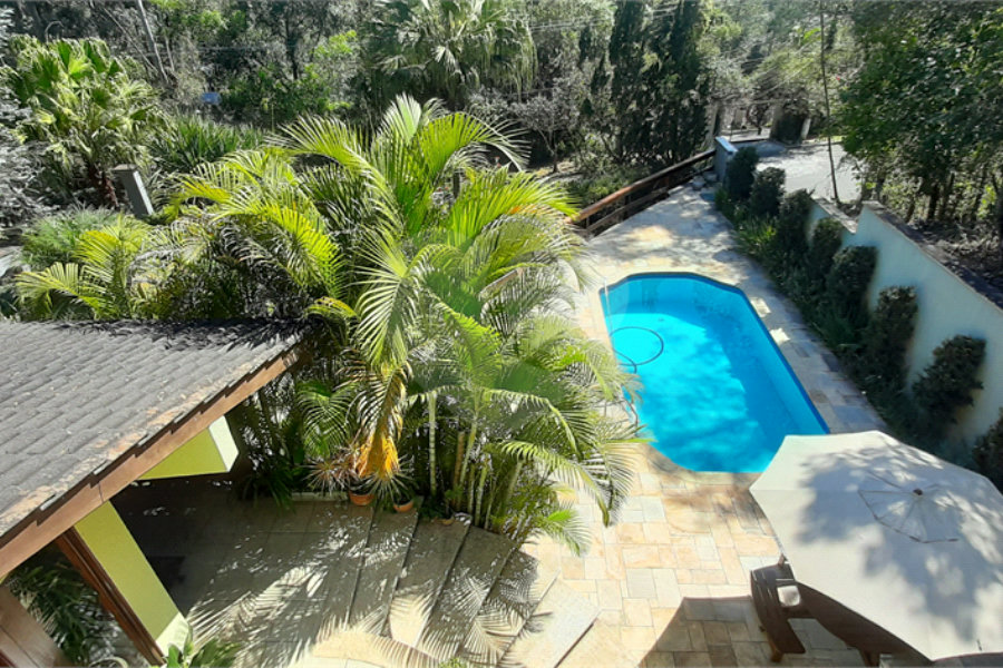 Casa à venda com 4 quartos, sendo 3 suítes, no condomínio Sausalito, Mairiporã - SP