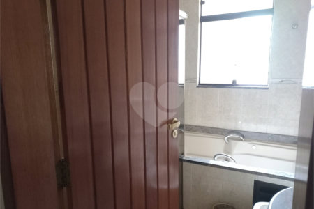 Sobrado à venda com 3 quartos, sendo 2 suítes, em Parada Inglesa, São Paulo, SP