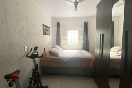 Casa à venda com 2 quartos, sendo 1 suíte, em Jardim Alvinópolis, Atibaia, SP