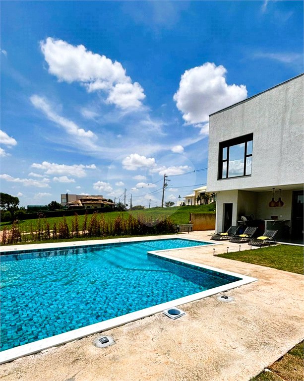 Casa à venda com 4 suítes no condomínio Village Ipanema, Araçoiaba da Serra - SP