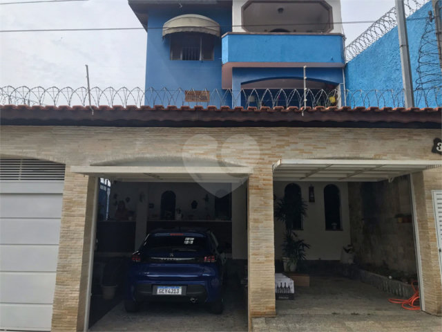 Sobrado à venda com 3 suítes em Horto Florestal, São Paulo, SP