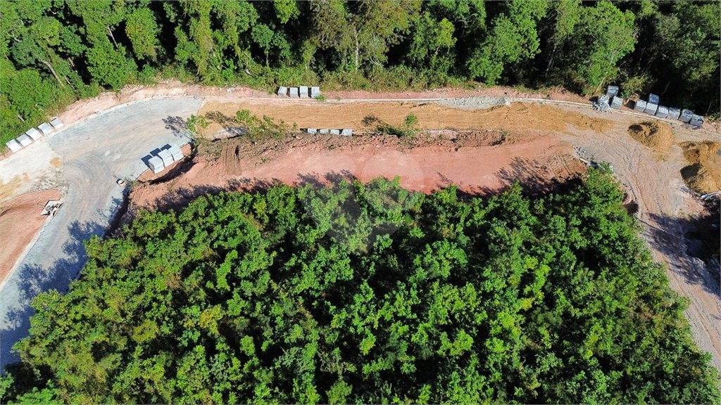 Terreno à venda no condomínio Bosque da Represa, Nazaré Paulista - SP