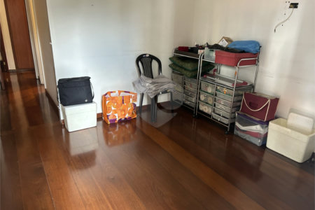 Apartamento à venda com 4 quartos, sendo 2 suítes,  em Paineiras do Morumbi, São Paulo, SP