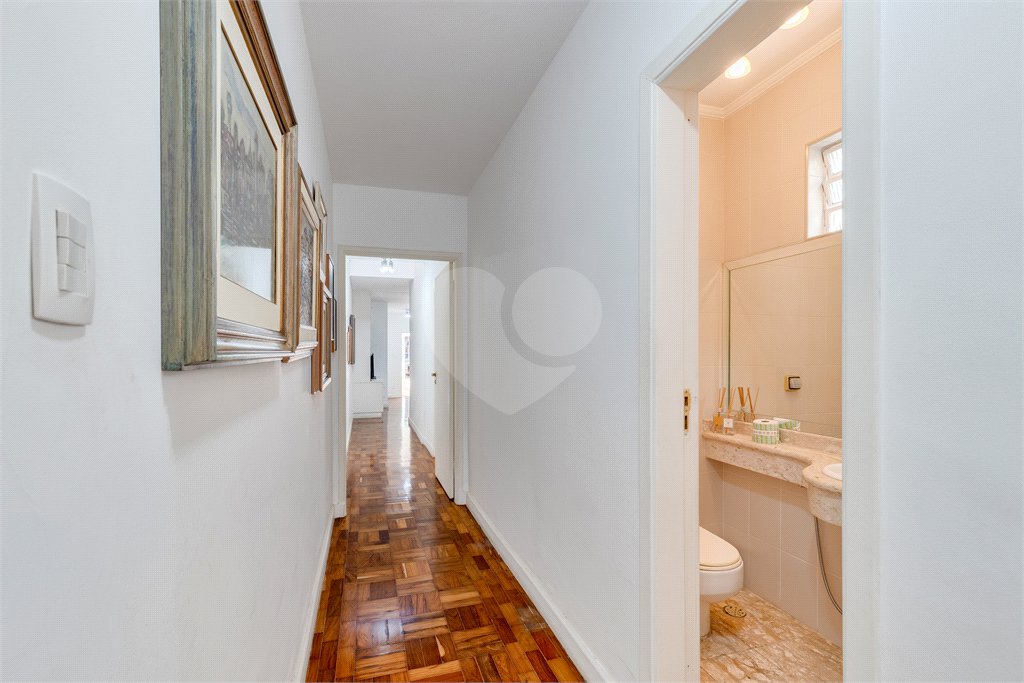 Casa Térrea à venda com 4 quartos, sendo 3 suítes, em Brooklin, São Paulo, SP