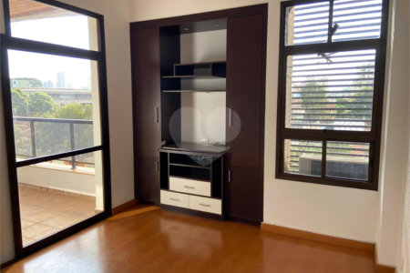 Apartamento à venda com 3 suítes no Centro, Araraquara, SP