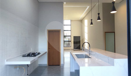 Casa à venda com 3 suítes no condomínio Lagos D'icaraí, Salto - SP