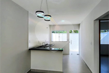 Casa à venda com 2 quartos, sendo 1 suíte,  em Guriri, Cabo Frio, RJ