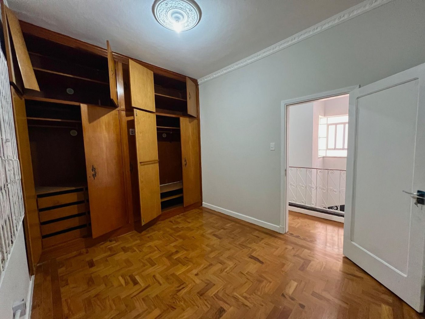 Casa com 4 dormitórios para alugar, 335 m² por R$ 21.181,12 - Gonzaga - Santos/SP