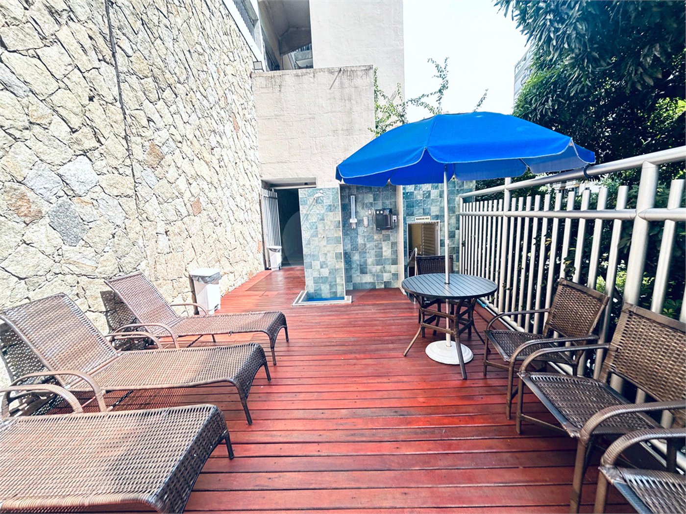 Apartamento à venda com 3 quartos, sendo 1 suíte, em Lagoa, Rio de Janeiro, RJ