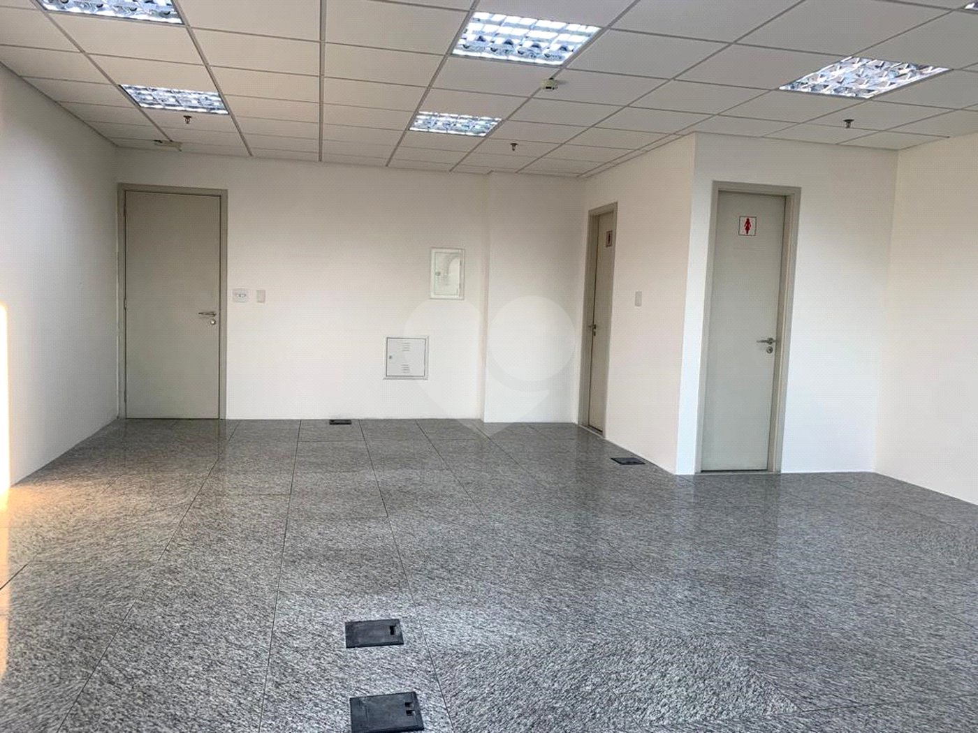 Sala à venda em Vila Guarani (z Sul), São Paulo, SP