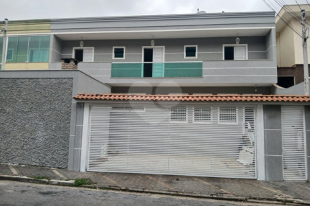 Sobrado à venda com 3 suítes em Vila Medeiros, São Paulo, SP