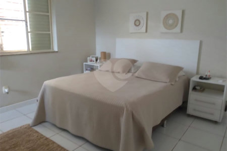 Casa à venda com 4 quartos, sendo 2 suítes, em Jardim Adalgisa, Araraquara, SP