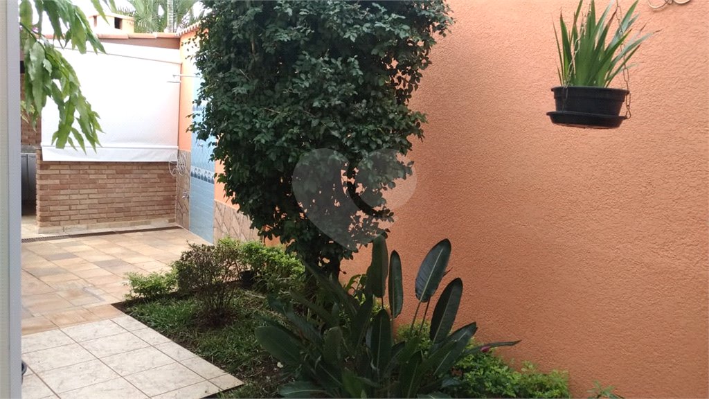 Casa à venda ou para alugar com 2 quartos, sendo 1 suíte, em Jardim do Lago, Atibaia, SP