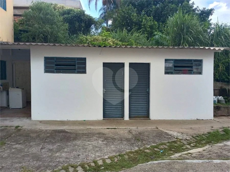 Salão Comercial a Venda no Jardim Melle em Vinhedo/SP