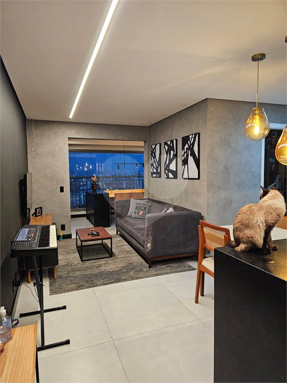 Apartamento à venda com 3 quartos, sendo 1 suíte,  em Vila Zilda (tatuapé), São Paulo, SP