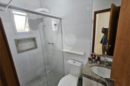 Sobrado à venda com 3 quartos, sendo 1 suíte,  em Vila Nivi, São Paulo, SP