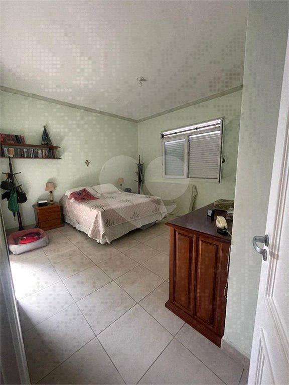 Casa à venda com 5 quartos, sendo 4 suítes,  em Vila Oliveira, Mogi das Cruzes, SP