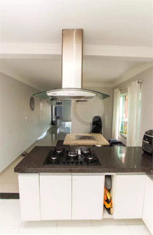 Sobrado à venda com 3 quartos, sendo 1 suíte, em Vila Nivi, São Paulo, SP