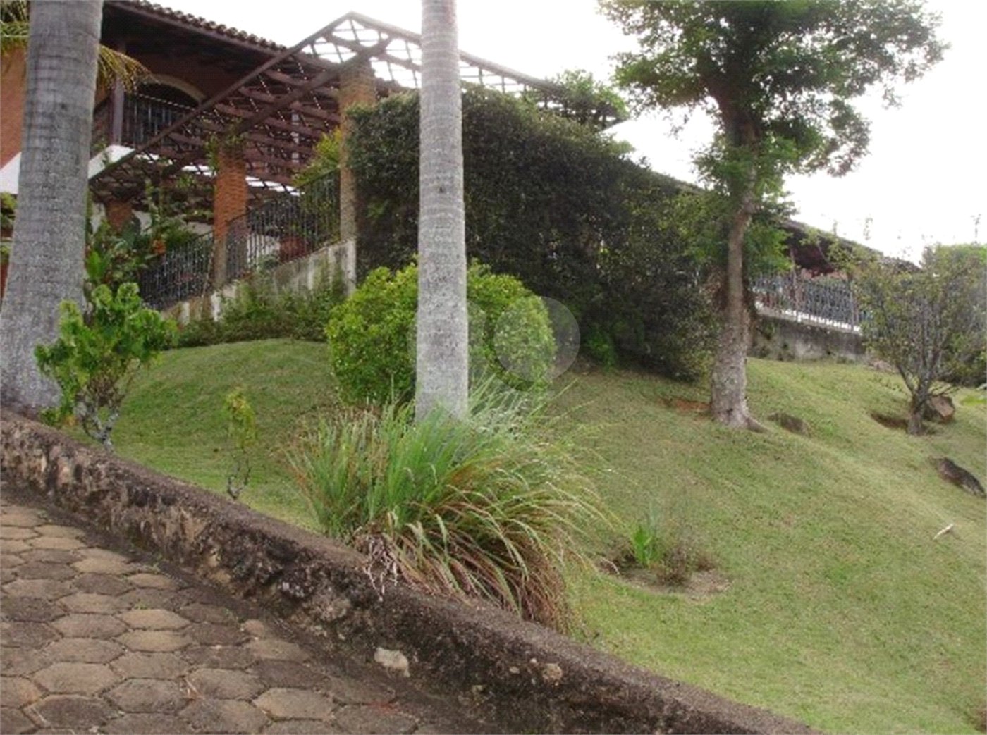 Chácara à venda com 6 quartos, sendo 2 suítes, no Centro, Serra Negra, SP