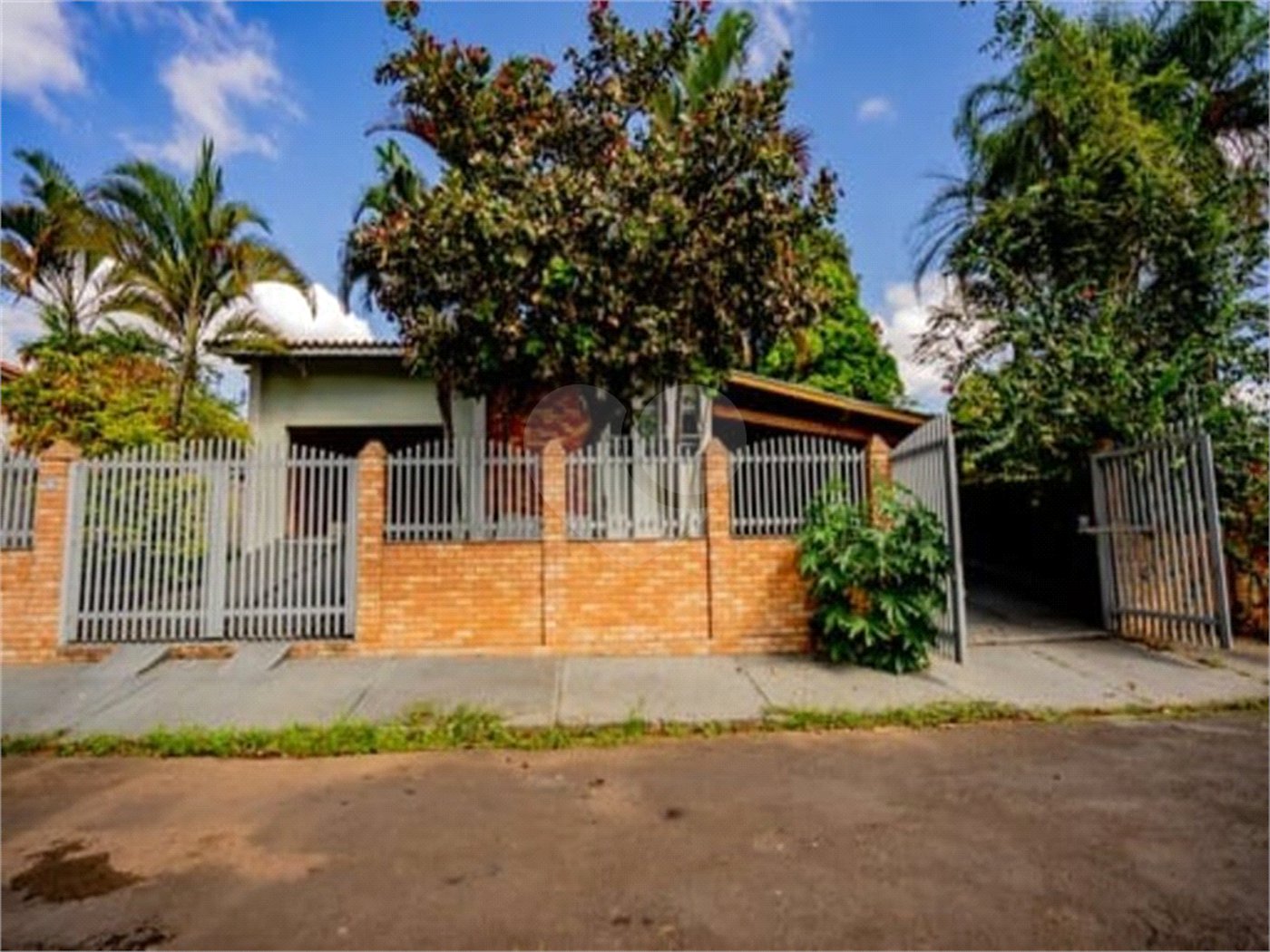 Casa à venda com 3 quartos, sendo 1 suíte, em Jardim das Nações, Salto, SP